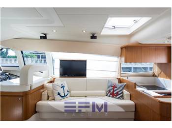 FERRETTI 510