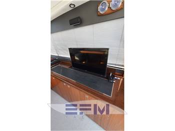 PRINCESS V 52