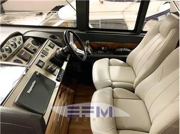 PRINCESS V 52