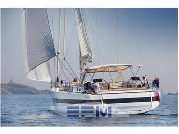 BENETEAU OCEANIS YACHT 62