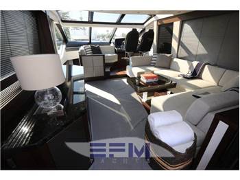 SUNSEEKER PREDATOR 74
