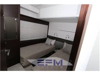 SUNSEEKER PREDATOR 74