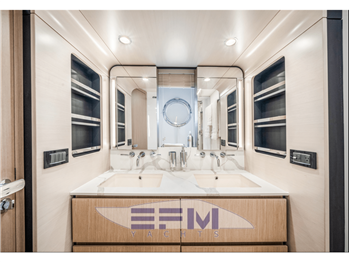 AZIMUT 72