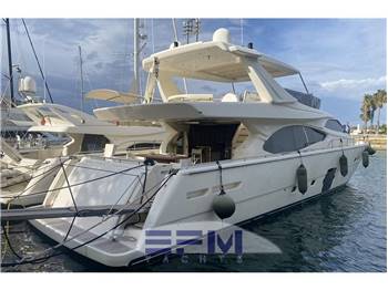 FERRETTI YACHTS - 780