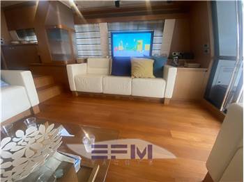 FERRETTI YACHTS 780