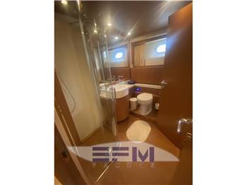 FERRETTI YACHTS 780