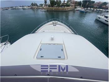 FERRETTI YACHTS 780