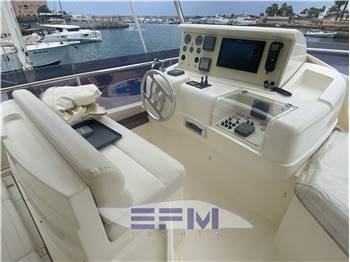 FERRETTI YACHTS 780