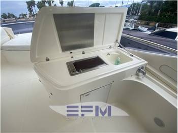 FERRETTI YACHTS 780