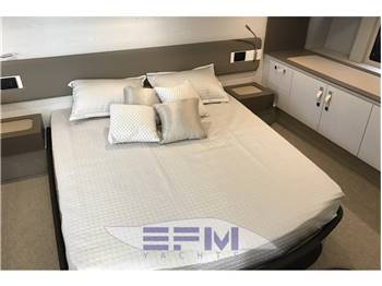 AZIMUT BENETTI 50 FLY