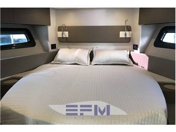 AZIMUT BENETTI 50 FLY
