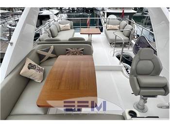 AZIMUT BENETTI 50 FLY