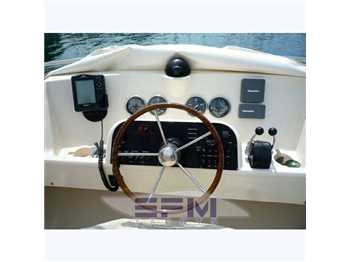 Mainship 34 trawler