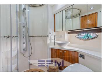 SUNSEEKER PREDATOR 62