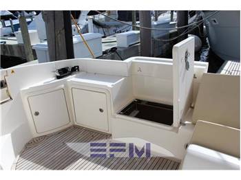 AZIMUT BENETTI 48 FLY
