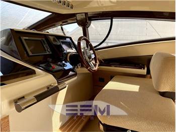 AZIMUT BENETTI 48 FLY