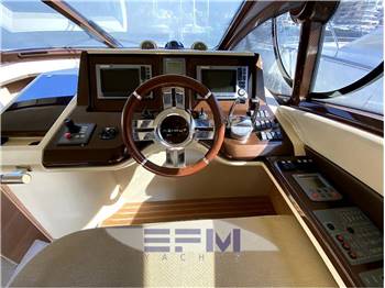 AZIMUT BENETTI 48 FLY