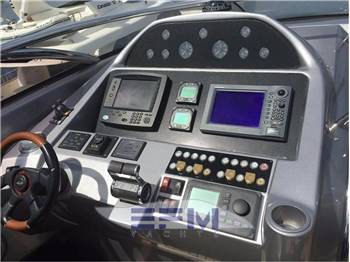 SUNSEEKER 105 MOTOR YACHT