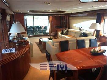 SUNSEEKER 105 MOTOR YACHT