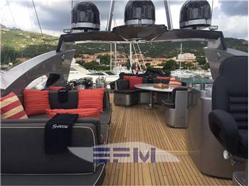 SUNSEEKER 105 MOTOR YACHT