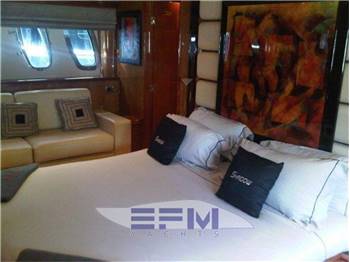 SUNSEEKER 105 MOTOR YACHT
