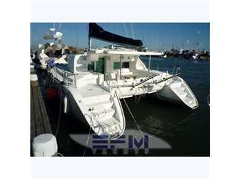 Lagoon 440 fly armatore