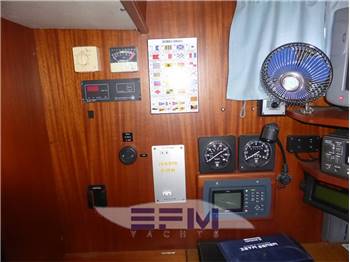 HALLBERG  RASSY 42  KETCH