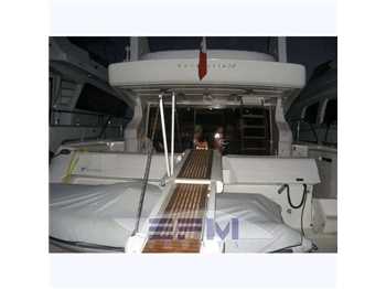 Ferretti 620