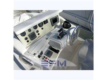 Ferretti 620