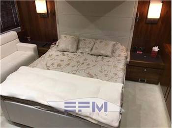 SUNSEEKER MANHATTAN 55