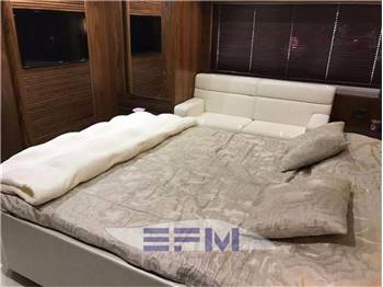 SUNSEEKER MANHATTAN 55