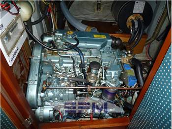 Hallberg rassy 352