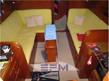 Hallberg rassy 352