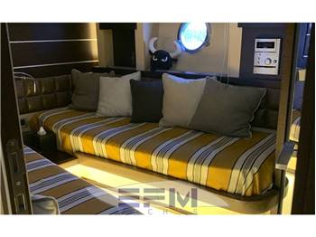 AZIMUT 86S