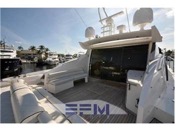 SUNSEEKER PREDATOR 72