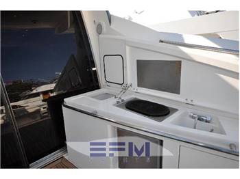 SUNSEEKER PREDATOR 72