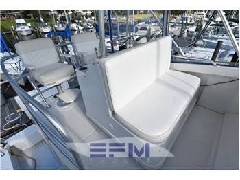 LUHRS 34 CONVERTIBLE