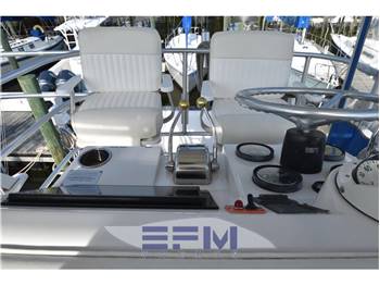 LUHRS 34 CONVERTIBLE
