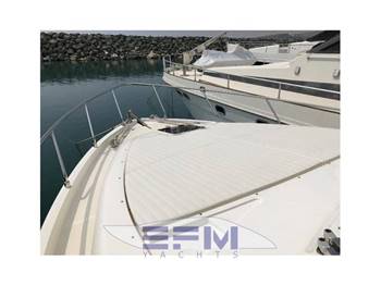 FERRETTI 510  FLY