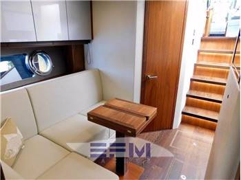 SUNSEEKER PREDATOR 57