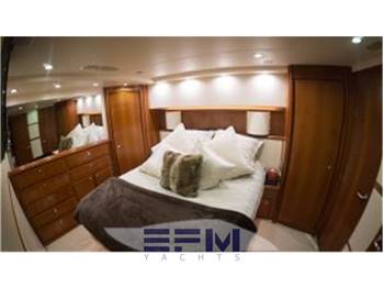 BERTRAM 630 CONVERTIBLE