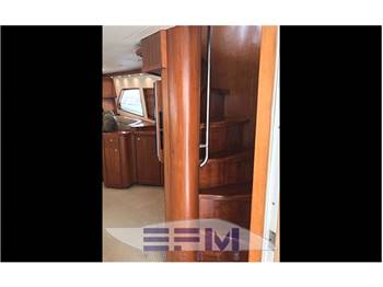 BERTRAM 630 CONVERTIBLE