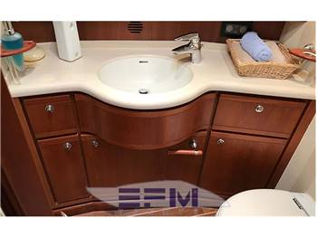 BERTRAM 630 CONVERTIBLE