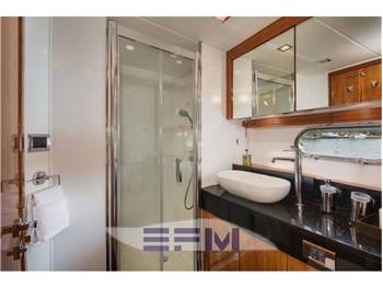 SUNSEEKER PREDATOR 60