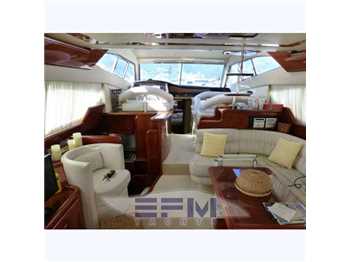 Ferretti 53