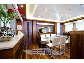 SUNSEEKER 115 SPORT YACHT