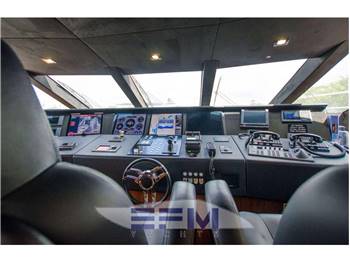 SUNSEEKER 115 SPORT YACHT