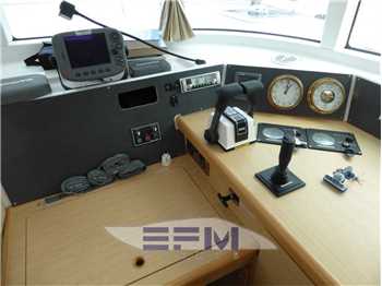 LAGOON 440