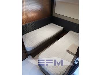 PRINCESS YACHTS F62