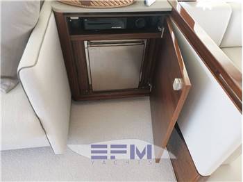PRINCESS YACHTS F62